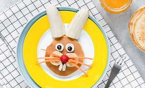 Pancake-ideas-banana-bunny