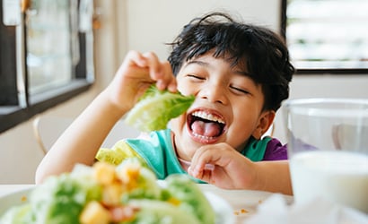 Picky-eater-eating-lettuce