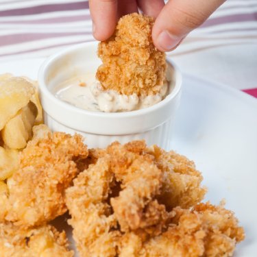Crispy Chicken Fingers with Ranch Dip